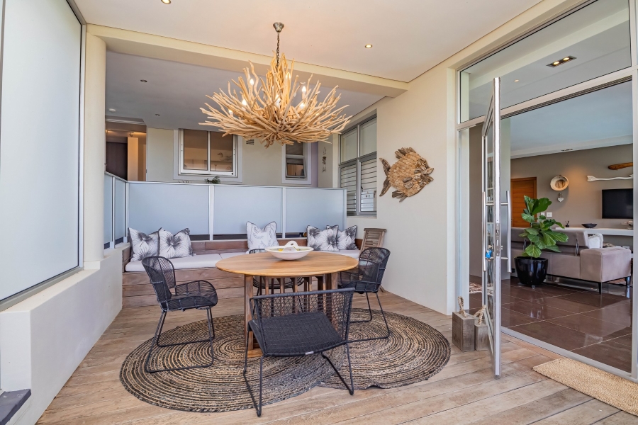 4 Bedroom Property for Sale in Whale Rock Western Cape